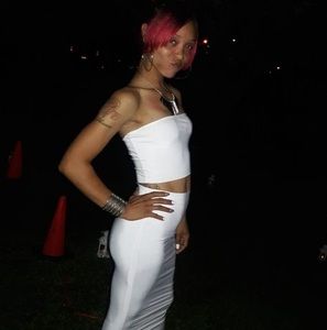 Meet your Posher, Ebony